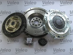 VALEO 835082 sankabos komplektas 
 Sankaba/dalys -> Sankabos remonto komplektas, visas
1222512, 1222513, 1223337, 1223418
