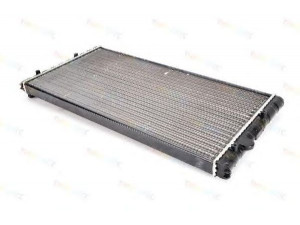 THERMOTEC D7W049TT radiatorius, variklio aušinimas 
 Aušinimo sistema -> Radiatorius/alyvos aušintuvas -> Radiatorius/dalys
3A0.121.253 C, 3A0.121.253 E, 3A0.121.253 T
