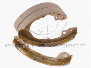 MDR MRS-2K11 stabdžių trinkelių komplektas 
 Techninės priežiūros dalys -> Papildomas remontas
58315FDA00, 58315FDA01
