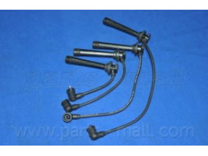 PARTS-MALL PEB-E52 uždegimo laido komplektas 
 Kibirkšties / kaitinamasis uždegimas -> Uždegimo laidai/jungtys
0K30E18140, 0K30E18160, 0K30E18170