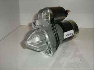 AES ACS-955 starteris 
 Elektros įranga -> Starterio sistema -> Starteris
F005M00013, M1T71381, M1T71382