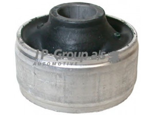 JP GROUP 1140203600 valdymo svirties/išilginių svirčių įvorė 
 Ašies montavimas/vairavimo mechanizmas/ratai -> Valdymo svirtis/pasukamosios svirties sujungimas -> Montavimas/sutvirtinimas
1044571, 95VW3A638CA, 7M0407181A