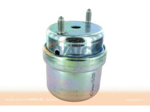 VAICO V10-8208 variklio montavimas 
 Variklis -> Variklio montavimas -> Variklio montavimo rėmas
7D0 199 132 D, 7D0 199 132 D, 7D0199132D