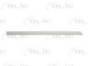 BLIC 5703-04-5078578P apdailos/apsauginės juostelė, durelės 
 Kėbulas -> Apdaila/apsauga/dekoratyvinės juostelės/emblemos -> Apdailos/apsauginės juostelės
5171076