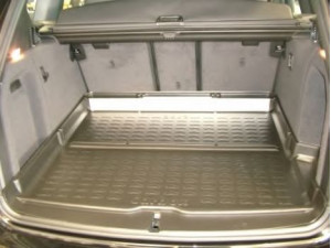 CARBOX 602063000 bagažinės / krovinių skyriaus guminis kilimėlis 
 Vidaus įranga -> Bagažinė