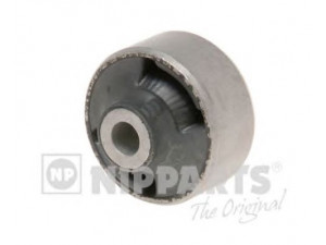 NIPPARTS N4231050 valdymo svirties/išilginių svirčių įvorė 
 Ašies montavimas/vairavimo mechanizmas/ratai -> Valdymo svirtis/pasukamosios svirties sujungimas -> Montavimas/sutvirtinimas
54500-1KA0B*, 54501-1KA0B*, PART OF
