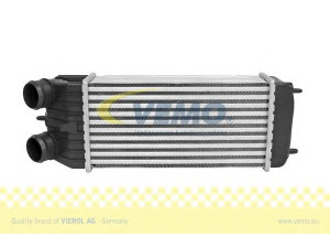 VEMO V22-60-0005 tarpinis suslėgto oro aušintuvas, kompresorius 
 Variklis -> Oro tiekimas -> Įkrovos agregatas (turbo/superįkrova) -> Tarpinis suslėgto oro aušintuvas
0384.J4, 96.511.848.80, 96.802.754.80