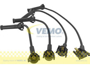 VEMO V25-70-0037 uždegimo laido komplektas 
 Kibirkšties / kaitinamasis uždegimas -> Uždegimo laidai/jungtys
1 004 427, 1 004 430, 1 004 431