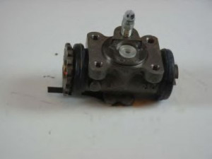 AISIN AG-006LRA rato stabdžių cilindras
9-47601-653-2, 9-47601-653-3, 9-47601-653-5