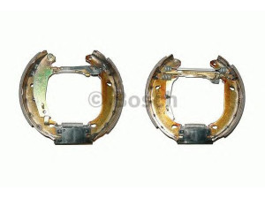 BOSCH 0 204 114 201 stabdžių trinkelių komplektas 
 Techninės priežiūros dalys -> Papildomas remontas
4271 10, 4271 10, 77 01 205 098