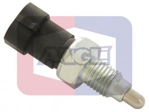 ANGLI 915 jungiklis, atbulinės eigos žibintas 
 Elektros įranga -> Šviesų jungikliai/relės/valdymas -> Šviesų jungiklis/svirtis
717 395 82, 717 400 80, 2257 56