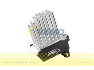 VEMO V10-79-0014 reguliatorius, keleivio pusės ventiliatorius 
 Šildymas / vėdinimas -> Orpūtė/dalys
4B0 820 521, 4B0 820 521