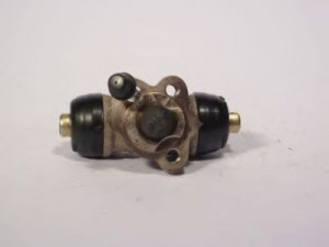 AISIN WCT-121 rato stabdžių cilindras 
 Stabdžių sistema -> Ratų cilindrai
47570-10060