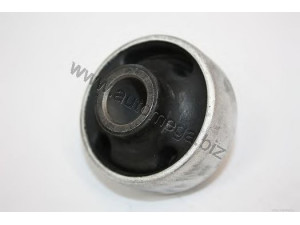 AUTOMEGA 1040701816N0 valdymo svirties/išilginių svirčių įvorė 
 Ašies montavimas/vairavimo mechanizmas/ratai -> Valdymo svirtis/pasukamosios svirties sujungimas -> Montavimas/sutvirtinimas
4070816N0, 6N0407181, 4070816N0