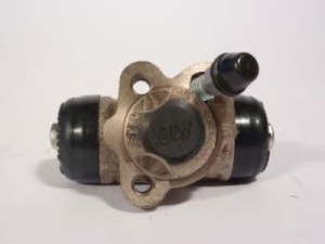 AISIN WCT-001 rato stabdžių cilindras 
 Stabdžių sistema -> Ratų cilindrai
47550-16030, 47550-19155, 47550-20120