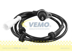 VEMO V51-72-0023 jutiklis, rato greitis 
 Elektros įranga -> Jutikliai
96 205 924