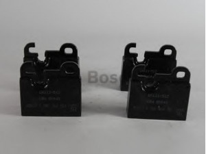 BOSCH 0 986 464 361 stabdžių trinkelių rinkinys, diskinis stabdys 
 Techninės priežiūros dalys -> Papildomas remontas
34 21 1 108 854, 34 21 1 111 650