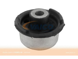 VAICO V30-7296 valdymo svirties/išilginių svirčių įvorė 
 Ašies montavimas/vairavimo mechanizmas/ratai -> Valdymo svirtis/pasukamosios svirties sujungimas -> Montavimas/sutvirtinimas
168 333 06 14