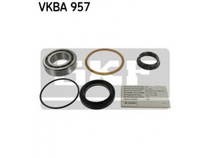 SKF VKBA 957 rato guolio komplektas 
 Ašies montavimas/vairavimo mechanizmas/ratai -> Rato stebulė/montavimas -> Rato guolis
5 015 586, 6163379, 86VB-1225-A1C
