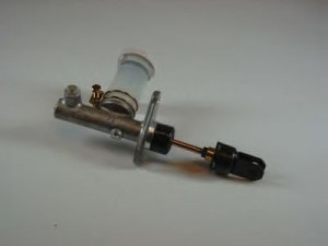 AISIN QM-016 pagrindinis cilindras, sankaba