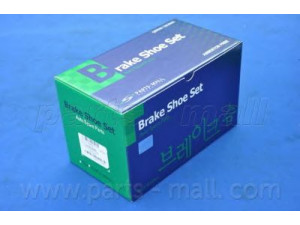 PARTS-MALL PLB-016 stabdžių trinkelių komplektas 
 Techninės priežiūros dalys -> Papildomas remontas
583053AA00, 0K56A2638Z, 0K56A2638ZA
