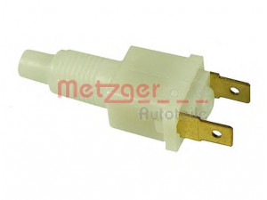 METZGER 0911008 stabdžių žibinto jungiklis 
 Stabdžių sistema -> Stabdžių žibinto jungiklis
13H3735, 13H3735L, 560864
