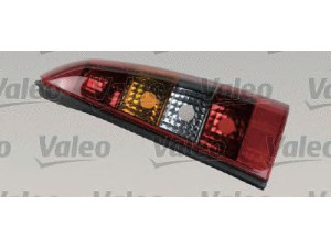 VALEO 043220 kombinuotas galinis žibintas 
 Kėbulas -> Šviesos -> Kombinuotas galinis žibintas/dalys -> Kombinuotas galinis žibintas
1222071, 6223037, 93174847, 1222071