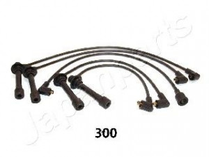 JAPANPARTS IC-300 uždegimo laido komplektas 
 Kibirkšties / kaitinamasis uždegimas -> Uždegimo laidai/jungtys
B69F-18-140A