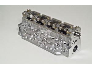 AMC 908149K cilindro galvutė 
 Variklis -> Cilindrų galvutė/dalys -> Cilindrų galvutė