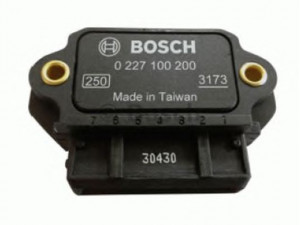 BOSCH 0 227 100 200 uždegimo jungiklis 
 Kibirkšties / kaitinamasis uždegimas -> Uždegimo modulis/valdymo blokas
60558153, 7648798, 12 14 1 461 441