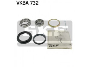 SKF VKBA 732 rato guolio komplektas 
 Ašies montavimas/vairavimo mechanizmas/ratai -> Rato stebulė/montavimas -> Rato guolis
001 980 30 02, CAC 4999, 89 34 622