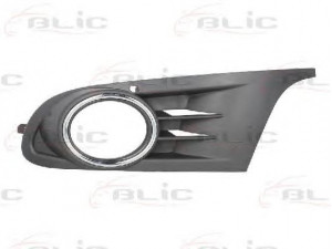 BLIC 6502-07-9534915P ventiliacijos grotelės, buferis 
 Kėbulas -> Kėbulo dalys/ sparnas/buferis -> Buferis/dalys
5K0853665AFKZ, 5K0854661