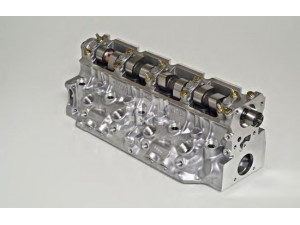 AMC 908195K cilindro galvutė 
 Variklis -> Cilindrų galvutė/dalys -> Cilindrų galvutė