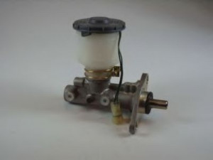 AISIN MH-017 pagrindinis cilindras, stabdžiai 
 Stabdžių sistema -> Pagrindinis stabdžių cilindras
46100-SE0-801, 46100-SE0-802, 46100-SE0-803