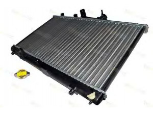 THERMOTEC D72002TT radiatorius, variklio aušinimas 
 Aušinimo sistema -> Radiatorius/alyvos aušintuvas -> Radiatorius/dalys
16400-02100, 16400-02101, 16400-15450