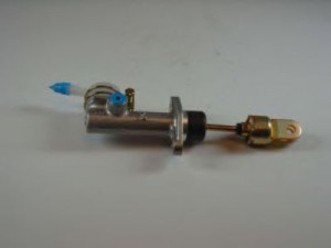 AISIN QM-027 pagrindinis cilindras, sankaba 
 Sankaba/dalys -> Sankabos valdymas -> Pagrindinis cilindras
MB012629