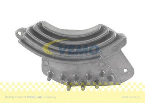 VEMO V30-79-0003 reguliatorius, keleivio pusės ventiliatorius 
 Šildymas / vėdinimas -> Orpūtė/dalys
210 820 64 10, 210 821 16 51