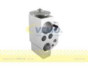 VEMO V15-77-0023 išsiplėtimo vožtuvas, oro kondicionavimas 
 Oro kondicionavimas -> Vožtuvai
8K0 820 679 A, 8K0 820 679 B