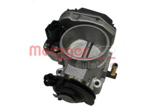 METZGER 0892104 droselio korpusas 
 Kuro mišinio formavimas -> Mišinio sudarymas -> Droselis/kuro vamzdeliai/vakuumo žarnelė
06A 133 063 G