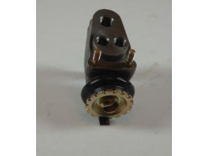 AISIN AZ-028F rato stabdžių cilindras
0660-33-510